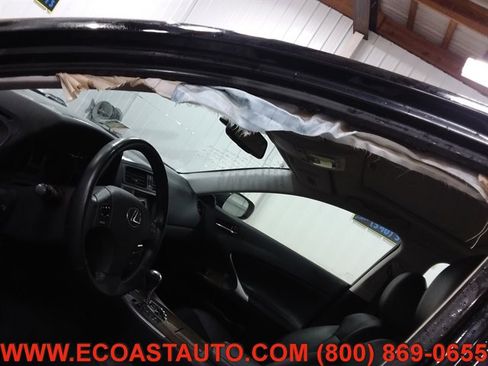 Used 2009 Lexus IS 350 w/ Premium Pkg image 11