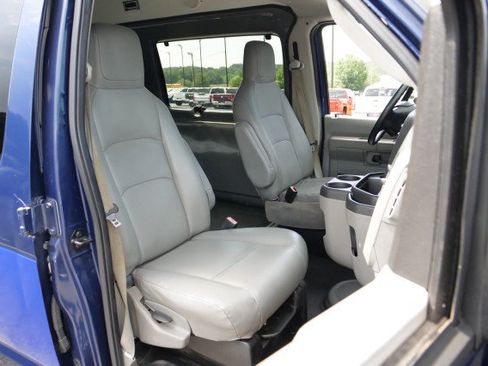 Used 2010 Ford E-250 and Econoline 250 Extended RWD image 35