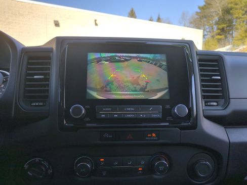 Used 2024 Nissan Frontier S image 11