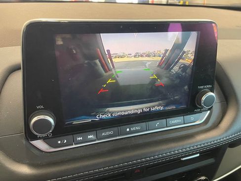 Certified 2023 Nissan Rogue S FWD image 8