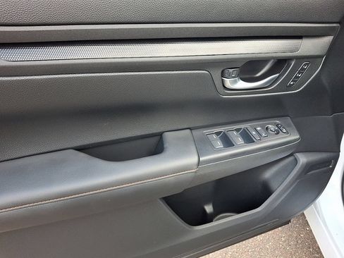 Used 2025 Honda CR-V Sport-L image 13