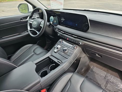 Used 2025 Hyundai Palisade Limited AWD/4WD image 13