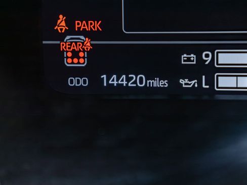 Used 2024 Toyota Sequoia Platinum image 18