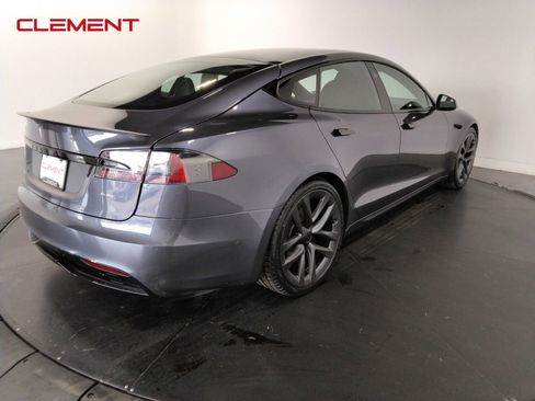 Used 2021 Tesla Model S Plaid image 4