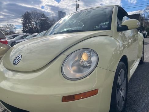 Used 2006 Volkswagen Beetle 2.5 PZEV 2dr Convertible (2.5L image 40