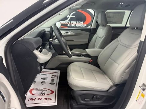 New 2026 Ford Explorer Active image 12