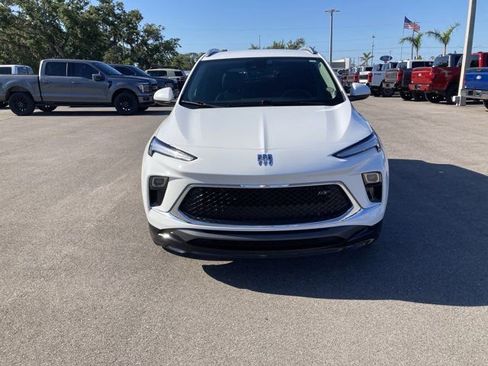 Used 2024 Buick Encore GX Sport Touring image 7