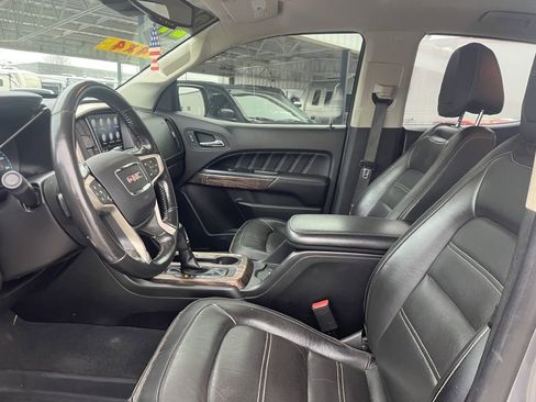 Used 2021 GMC Canyon Denali image 15