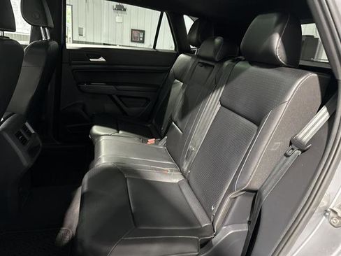Certified 2020 Volkswagen Atlas Cross Sport SE w/ Panoramic Sunroof Package image 19