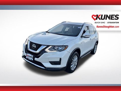 Used 2018 Nissan Rogue SV image 3