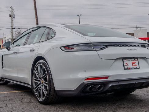 Used 2023 Porsche Panamera Platinum Edition image 23