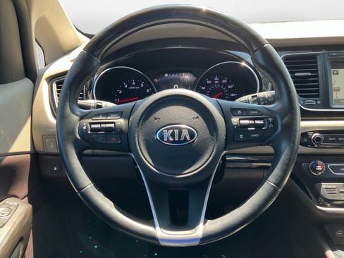 Used 2018 Kia Sedona SX Limited FWD image 10