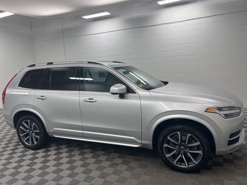 Used 2018 Volvo XC90 T5 Momentum w/ Convenience Package image 4