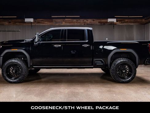 Used 2025 GMC Sierra 2500 Denali Ultimate image 6