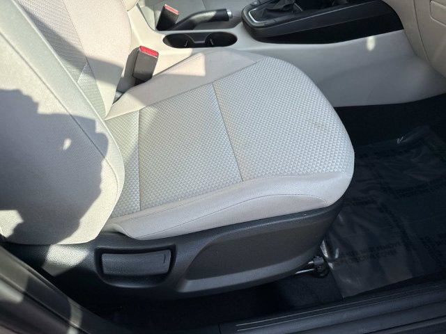 Used 2025 Kia Soul LX w/ LX Technology Package FWD image 10