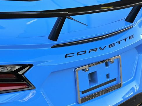 Used 2021 Chevrolet Corvette Stingray Preferred Cpe w/ Engine Appearance Package image 39