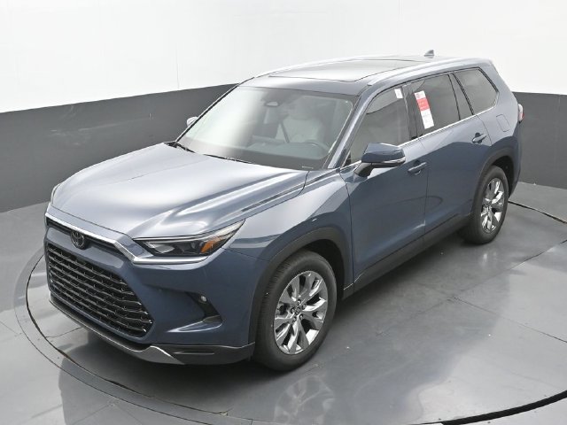 New 2026 Toyota Grand Highlander FWD image 32