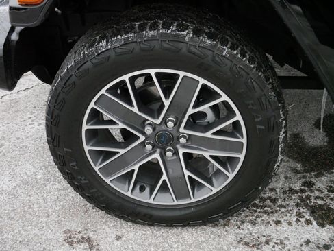 Used 2024 Jeep Wrangler High Altitude image 15