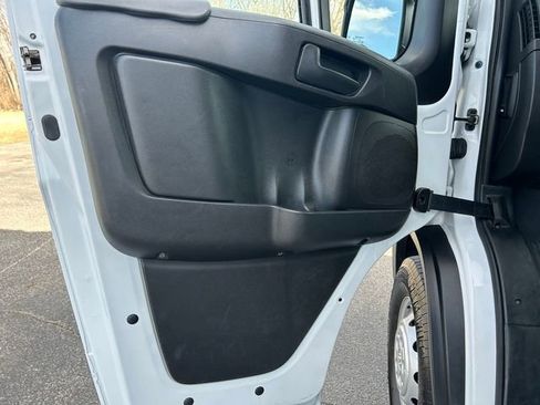 Used 2023 RAM ProMaster 2500 image 15