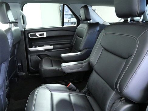 Certified 2023 Ford Explorer XLT w/ Equipment Group 202A image 14