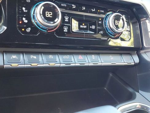 Used 2025 GMC Sierra 1500 Denali Ultimate image 24