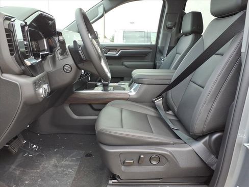 New 2026 GMC Sierra 1500 SLT w/ SLT Premium Plus Package image 12