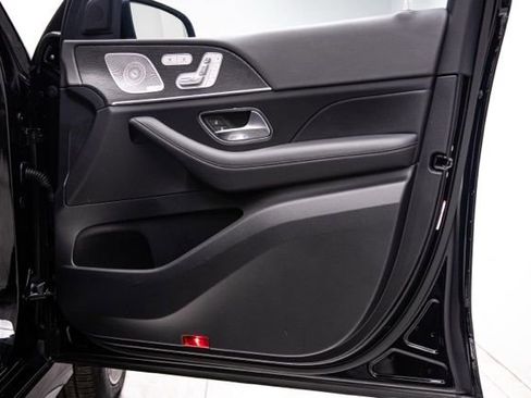 Used 2025 Mercedes-Benz GLE 350 4MATIC image 31