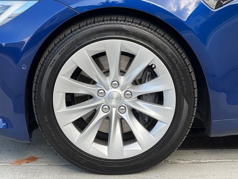 Used 2019 Tesla Model S 75D image 25