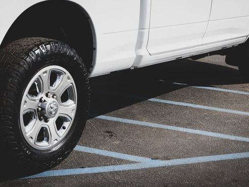 Used 2015 RAM 2500 Big Horn image 12