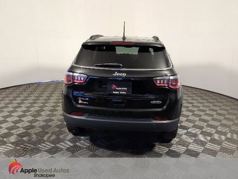 Used 2017 Jeep Compass Latitude w/ Popular Equipment Group AWD/4WD image 6