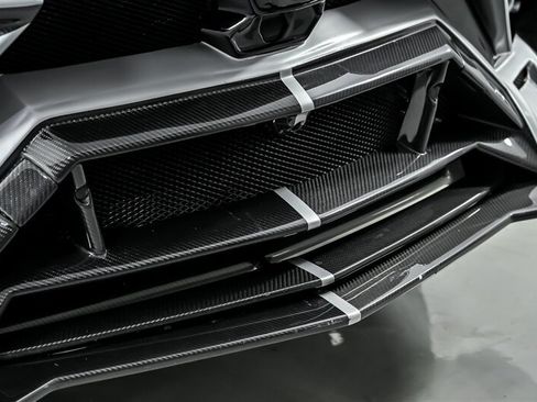 Used 2022 Lamborghini Urus AWD/4WD image 5