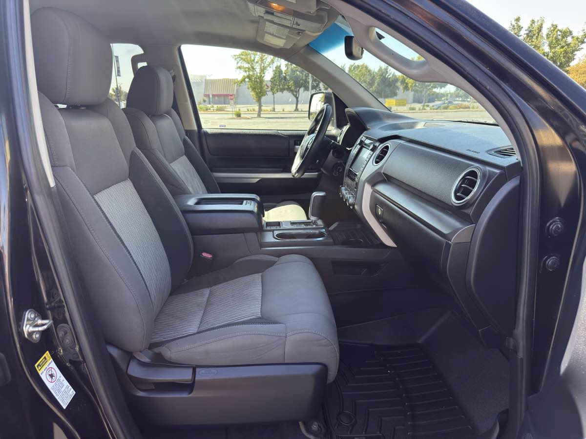 Used 2016 Toyota Tundra SR5 w/ SR5 Upgrade Package AWD/4WD image 22