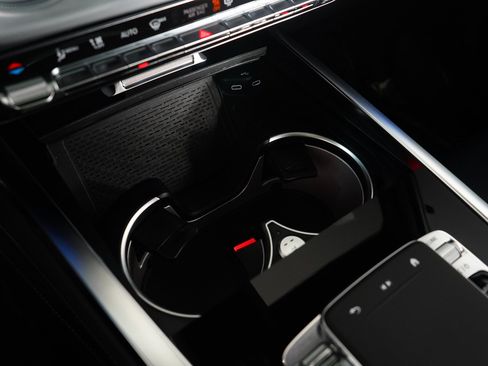 Used 2025 Mercedes-Benz G 63 AMG 4MATIC image 43