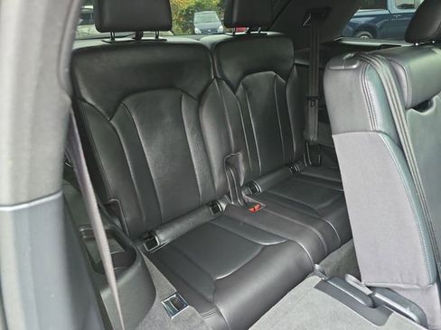 Used 2017 Audi Q7 3.0T Premium Plus w/ Premium Plus Package image 29
