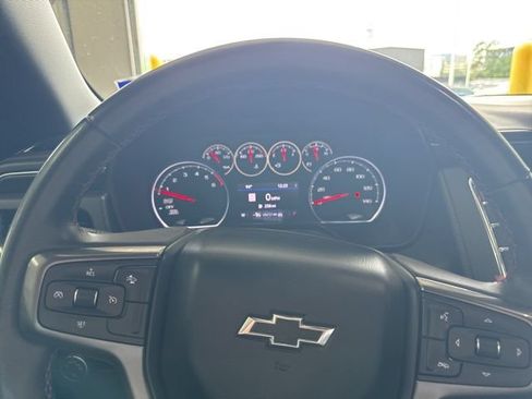 Used 2021 Chevrolet Suburban RST w/ Rear Media and Nav Package AWD/4WD image 7