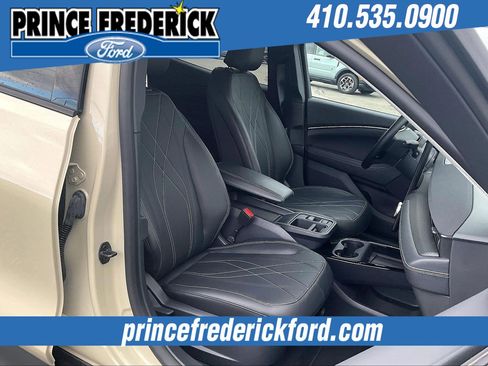 Used 2025 Ford Mustang Mach-E Select w/ Comfort Package Lite image 7