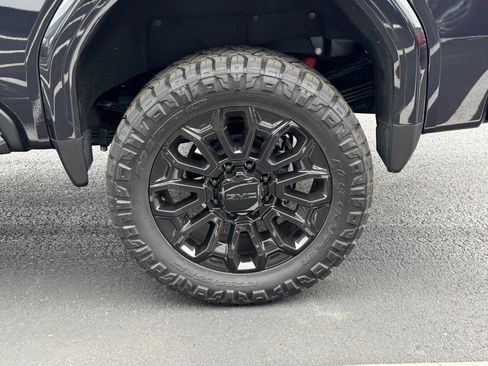 Used 2026 GMC Sierra 3500 Denali Ultimate AWD/4WD image 10