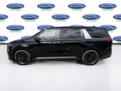 Used 2025 Kia Carnival