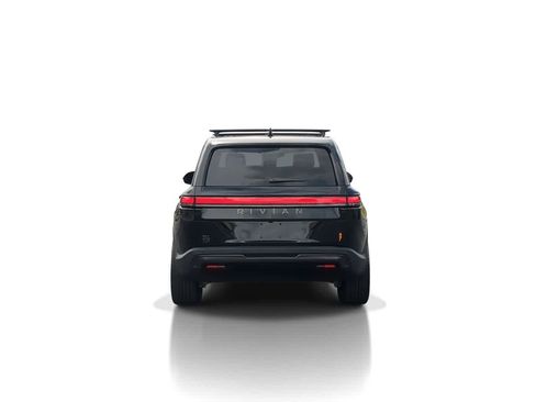 Used 2026 Rivian R1S Premium AWD/4WD image 7