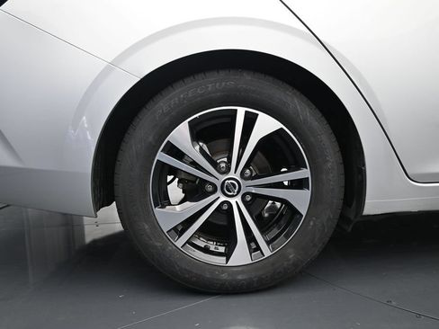 Used 2021 Nissan Sentra SV FWD image 10