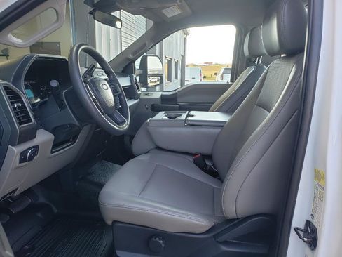 Used 2022 Ford F250 XL w/ Power Equipment Group RWD image 19