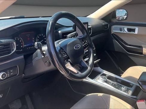 Used 2020 Ford Explorer Limited AWD/4WD image 12