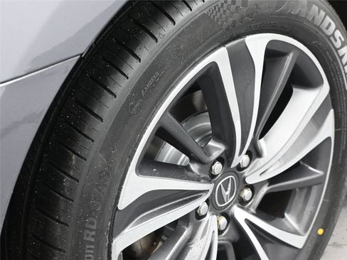 Used 2020 Acura MDX SH-AWD w/ Technology Package image 13