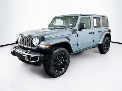 Used 2025 Jeep Wrangler Sahara w/ Safety Group image 3