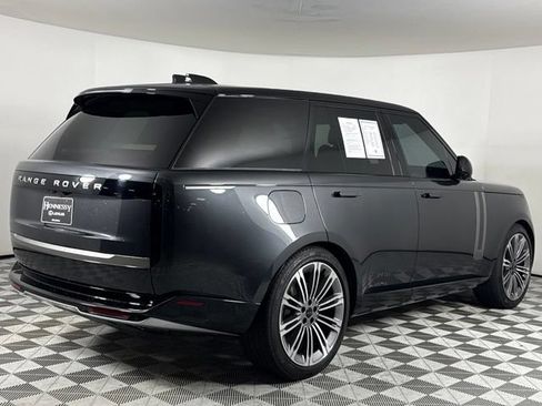 Used 2026 Land Rover Range Rover SE AWD/4WD image 8