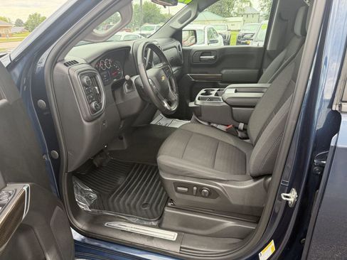 Used 2022 Chevrolet Silverado 1500 LT AWD/4WD image 11