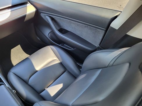 Used 2018 Tesla Model 3 Performance AWD/4WD image 16