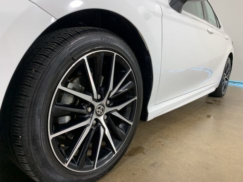 Used 2023 Toyota Camry SE image 35