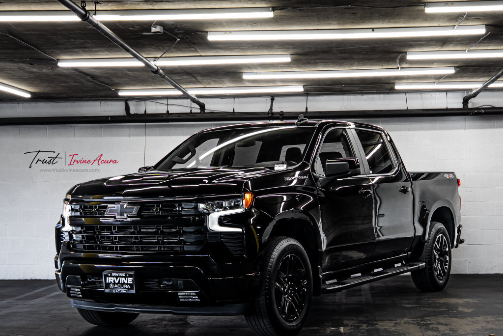 Used 2025 Chevrolet Silverado 1500 RST w/ Protection Package AWD/4WD image 1