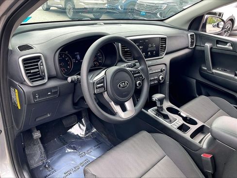 Used 2022 Kia Sportage LX AWD/4WD image 8